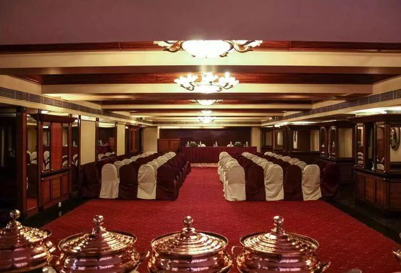 ホテル Quality Inn Residency