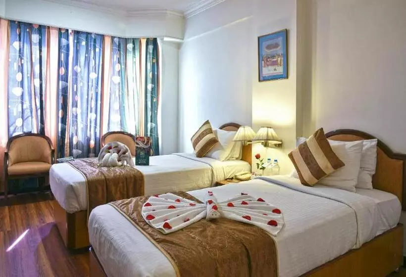 ホテル Quality Inn Residency