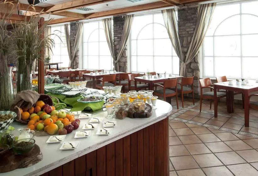 Hotelli Hermon Holiday Village