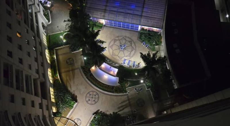 هتل Roomo Bela Cintra