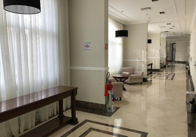 هتل Roomo Bela Cintra