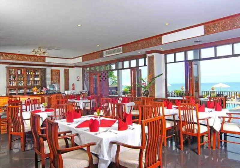 호텔 Royal Phala Cliff Beach Resort