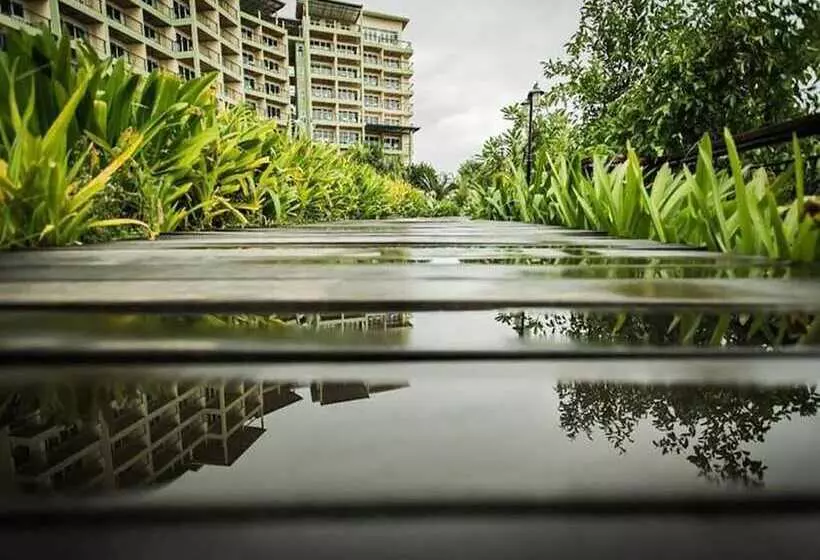 호텔 Royal Phala Cliff Beach Resort