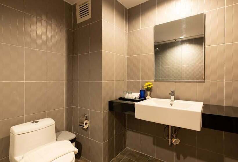 Otel Royal Phala Cliff Beach Resort