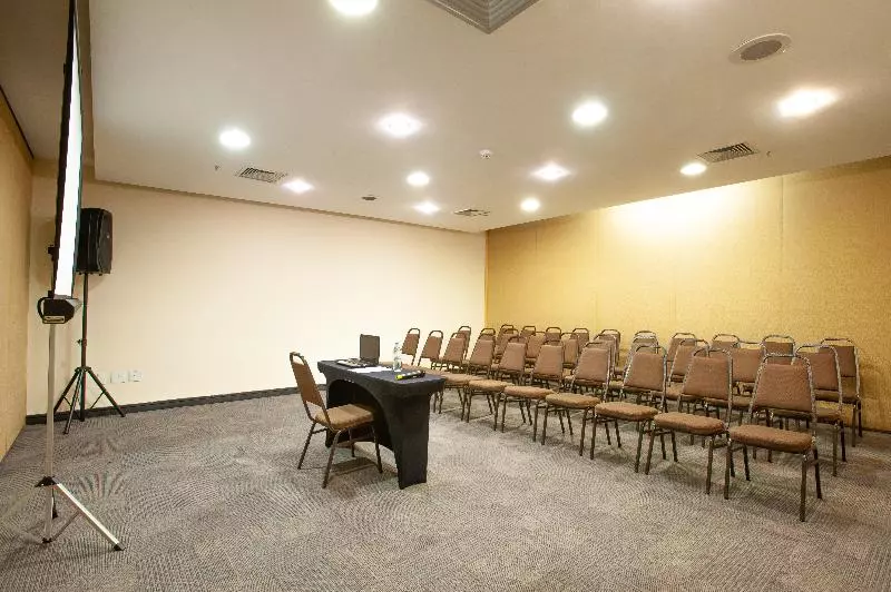 Отель Slaviero Guarulhos Aeroporto