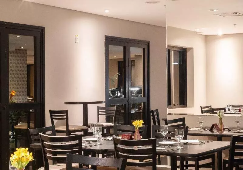 Отель Slaviero Guarulhos Aeroporto