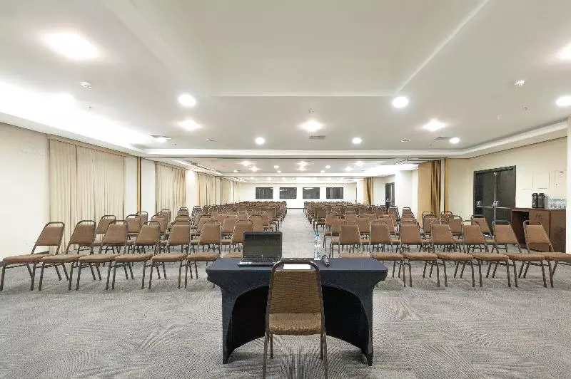 Отель Slaviero Guarulhos Aeroporto