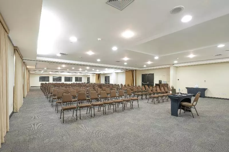 Отель Slaviero Guarulhos Aeroporto