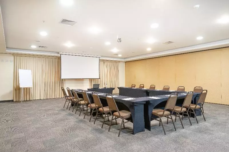 Отель Slaviero Guarulhos Aeroporto