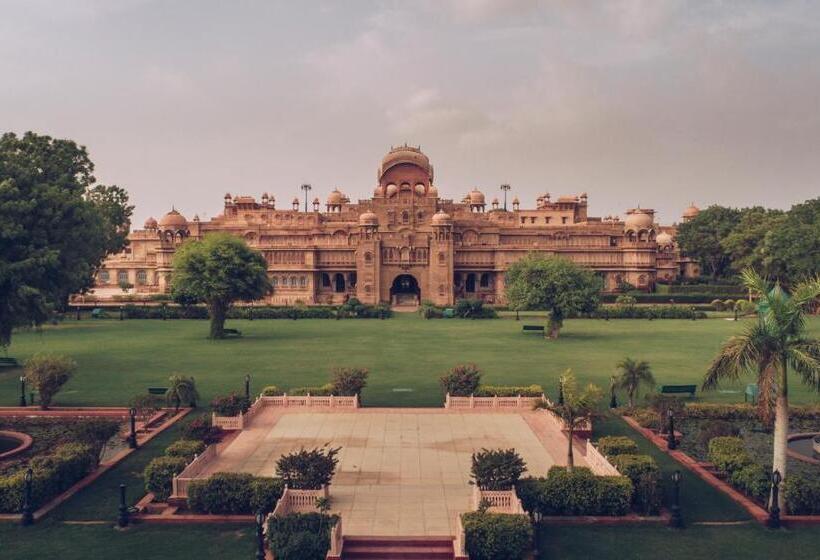 هتل The Laxmi Niwas Palace
