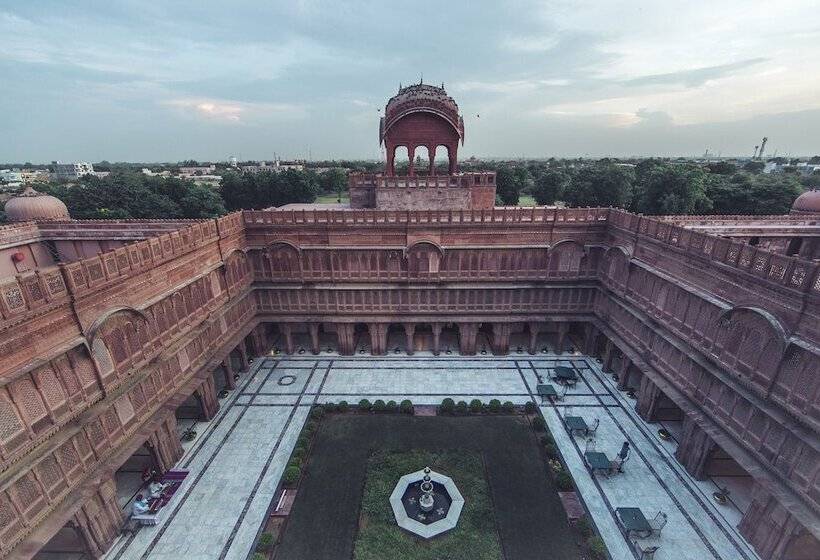 هتل The Laxmi Niwas Palace