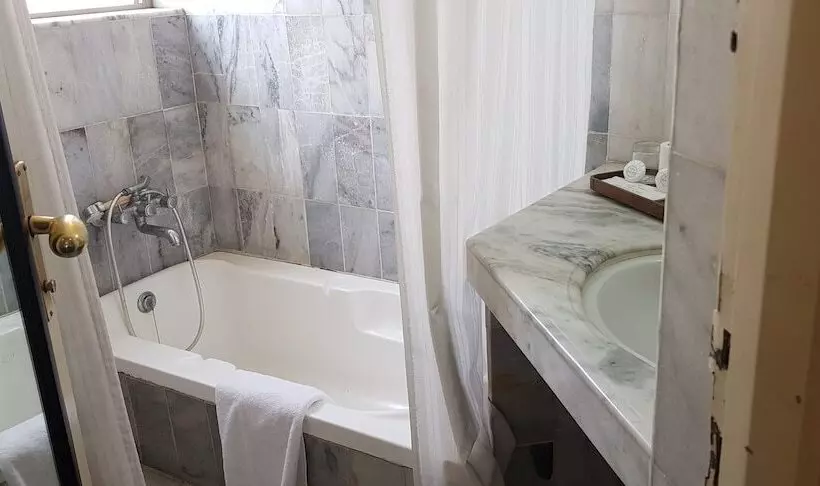 ホテル The Meadows Resort And Spa