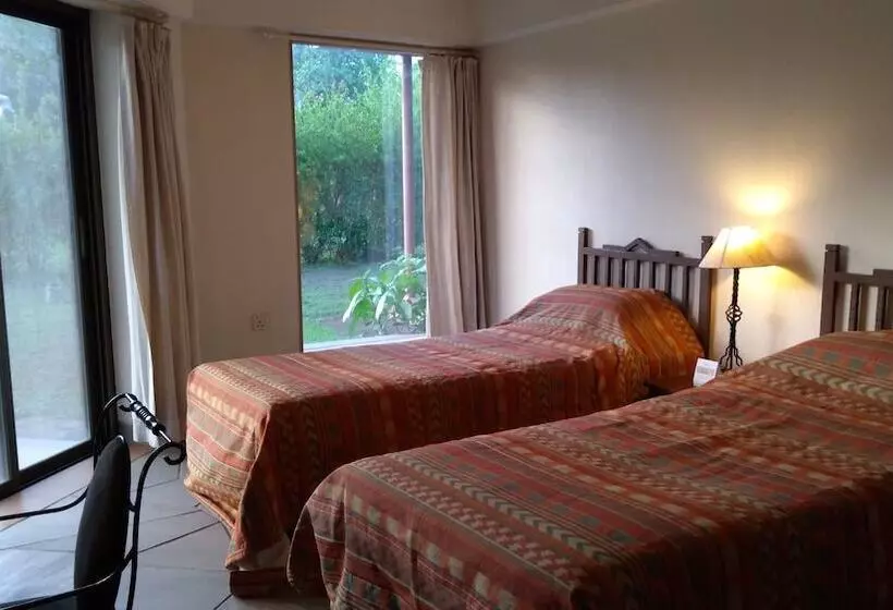 ホテル The Meadows Resort And Spa