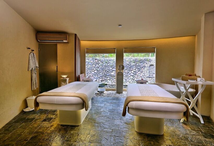 בית מלון כפרי Wakagangga