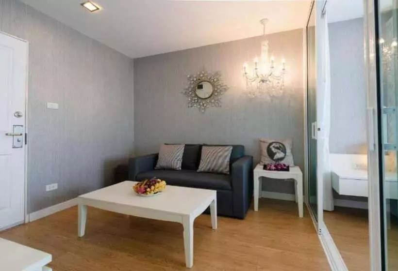 ユースホステル Backpacker Street Airport Place