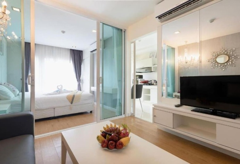 הוסטל Backpacker Street Airport Place