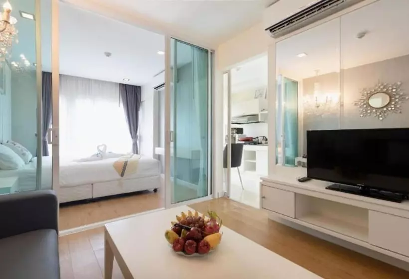 ユースホステル Backpacker Street Airport Place