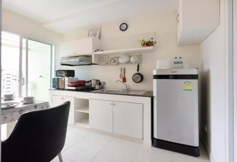 ユースホステル Backpacker Street Airport Place