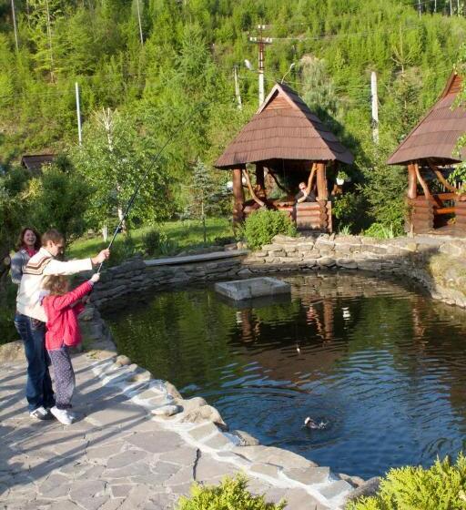 הוסטל Smerekovyi Dvir