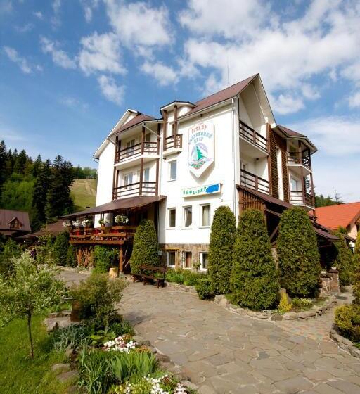 הוסטל Smerekovyi Dvir