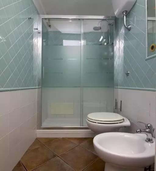 تختخواب و صبحانه Almà