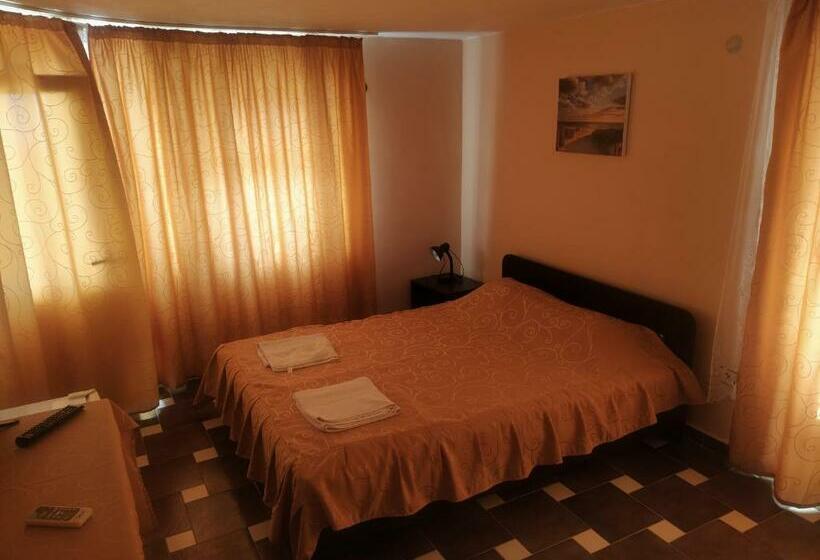 פנסיון Eli Guest House