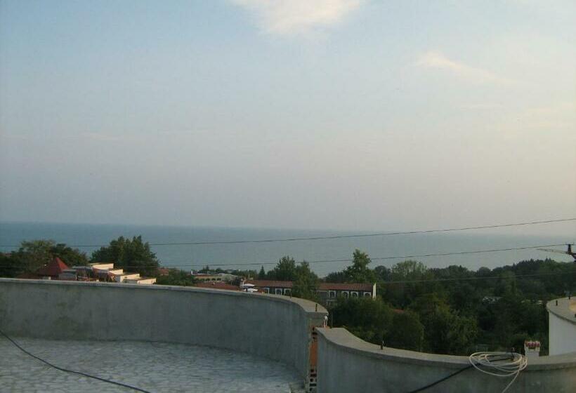 פנסיון Eli Guest House