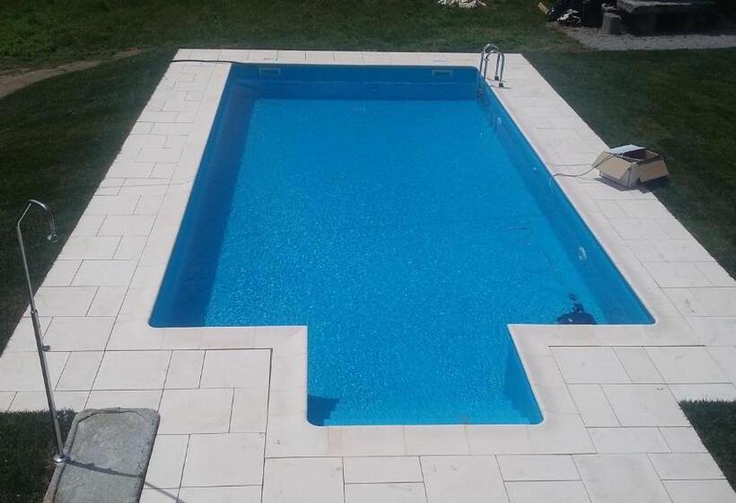 펜션 Quinta Do Eido