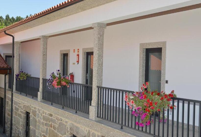 펜션 Quinta Do Eido