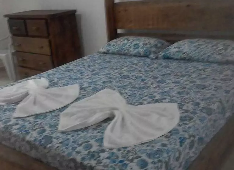 ペンション Recanto Praia Peruibe