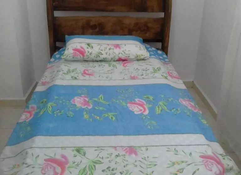 ペンション Recanto Praia Peruibe