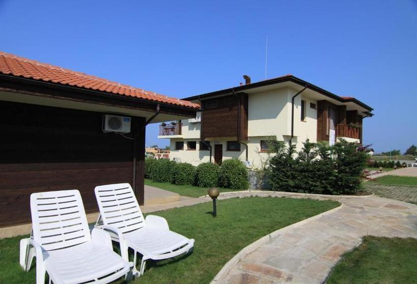 استراحتگاه Armira Lozenets