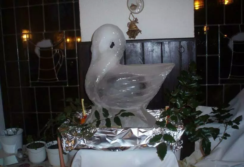 ユースホステル Landhotel Eichenkrug