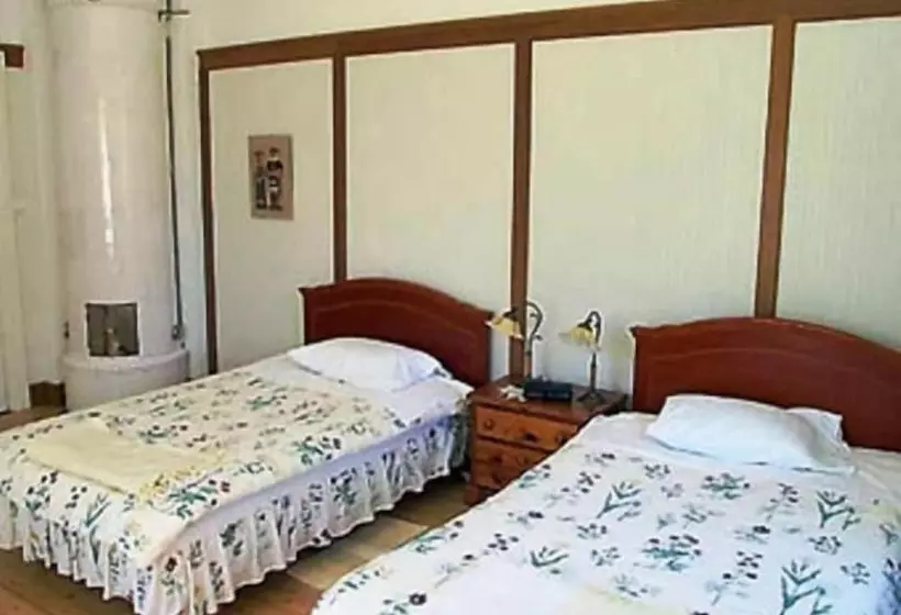 Aamiaismajoitus (B&B) Salsåker Herrgård