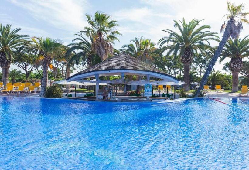 هتل Camping & Resort Sangulí Salou