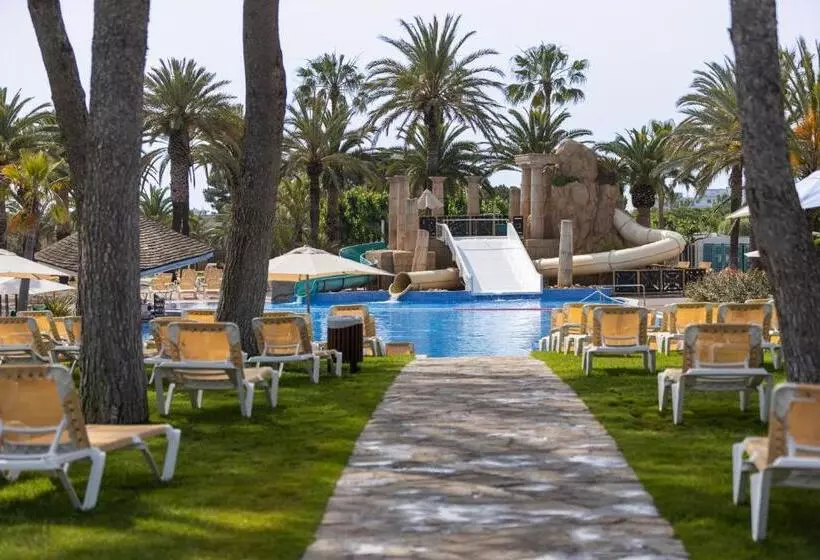 Hotelli Camping & Resort Sangulí Salou