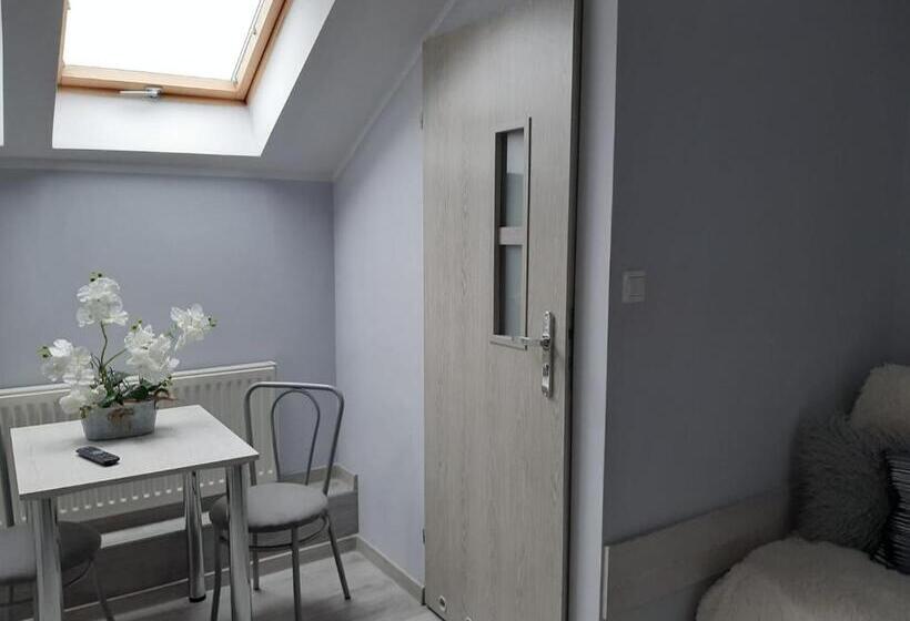 Pokoje Gościnne Biura Turystycznego Kris