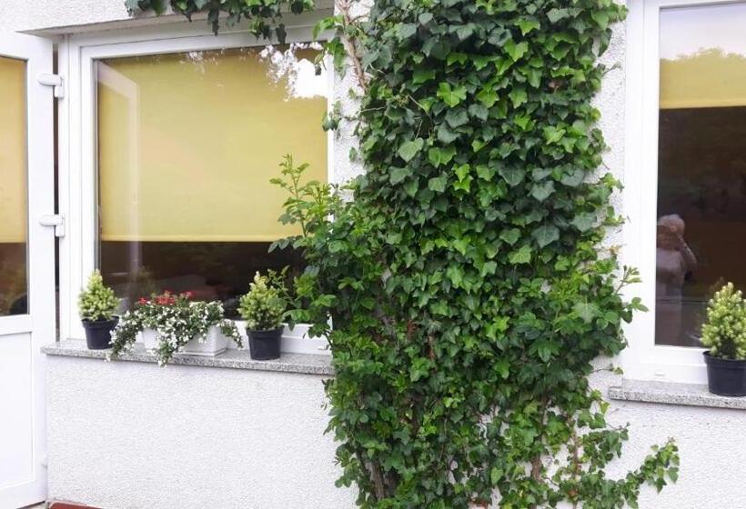 Pokoje Gościnne Biura Turystycznego Kris