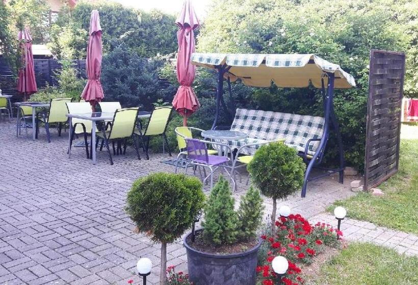 Pokoje Gościnne Biura Turystycznego Kris