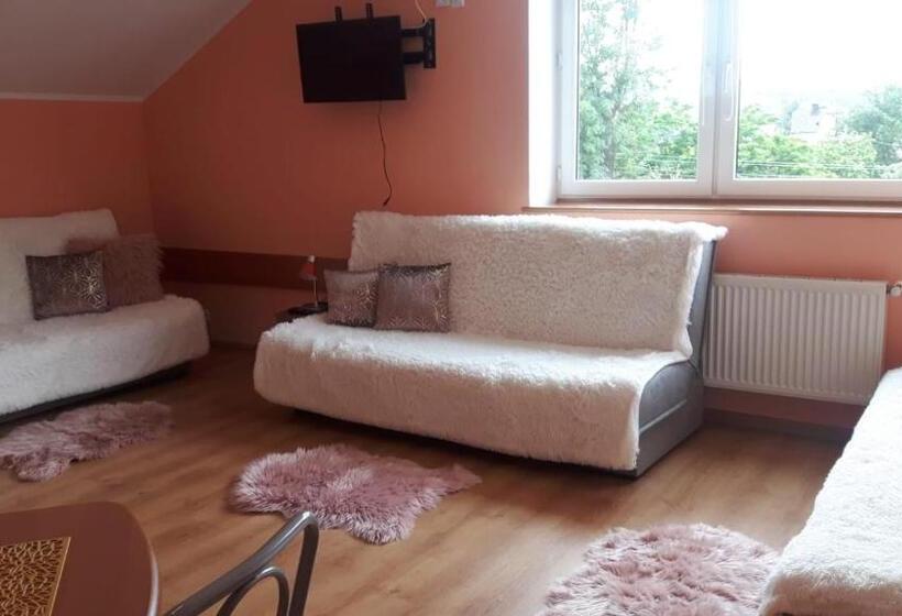 Pokoje Gościnne Biura Turystycznego Kris