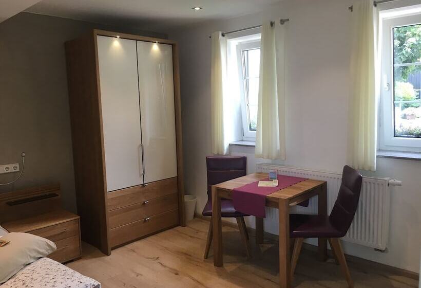 Appartement & Pension Schmidt Kosma