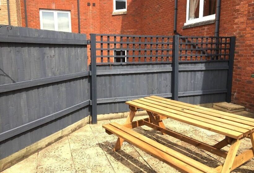 City Centre Townhouse   Perfect For A City Break