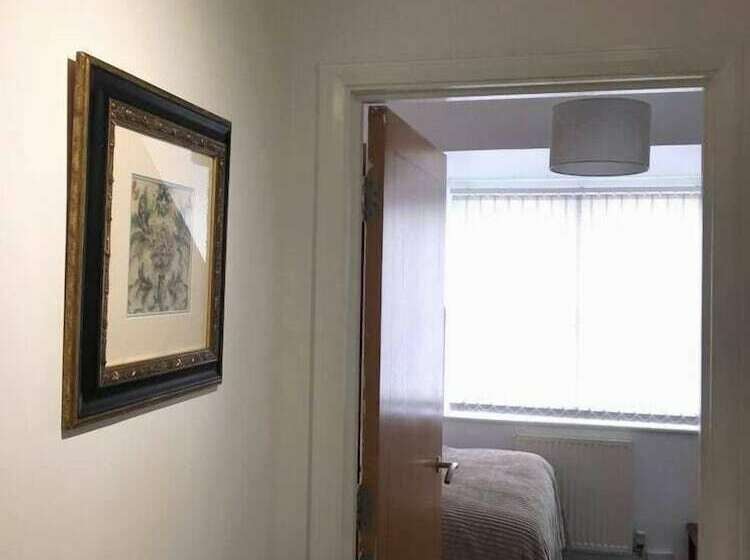 City Centre Townhouse   Perfect For A City Break