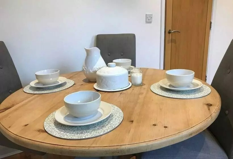 City Centre Townhouse   Perfect For A City Break