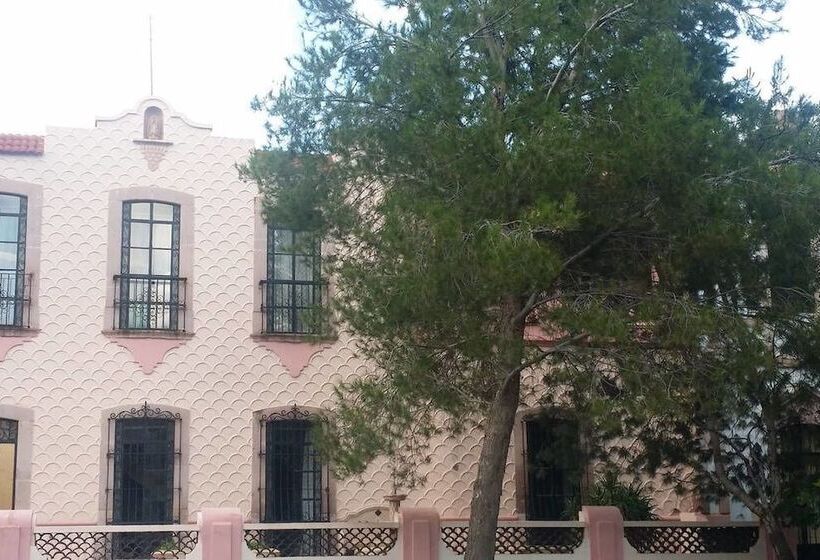 هتل Casa De La Alameda