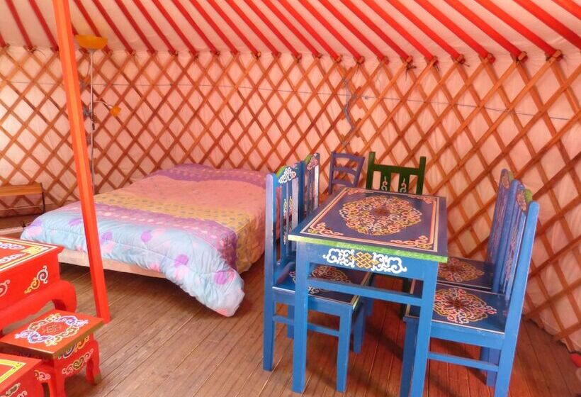 酒店 Le Village Insolite Yourte Et Roulotte