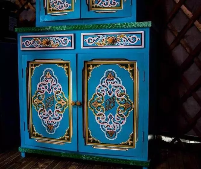 هتل Le Village Insolite Yourte Et Roulotte