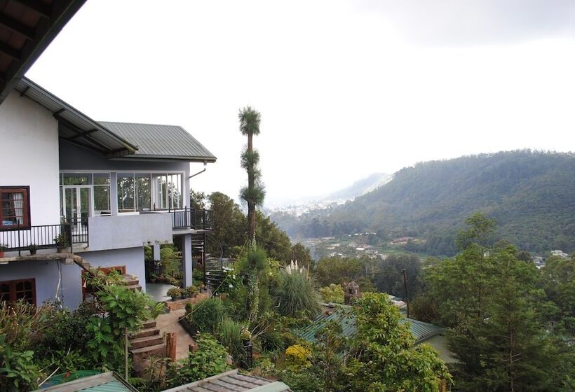 בית מלון כפרי Misty Mountain Villas