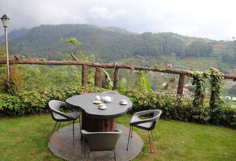 בית מלון כפרי Misty Mountain Villas