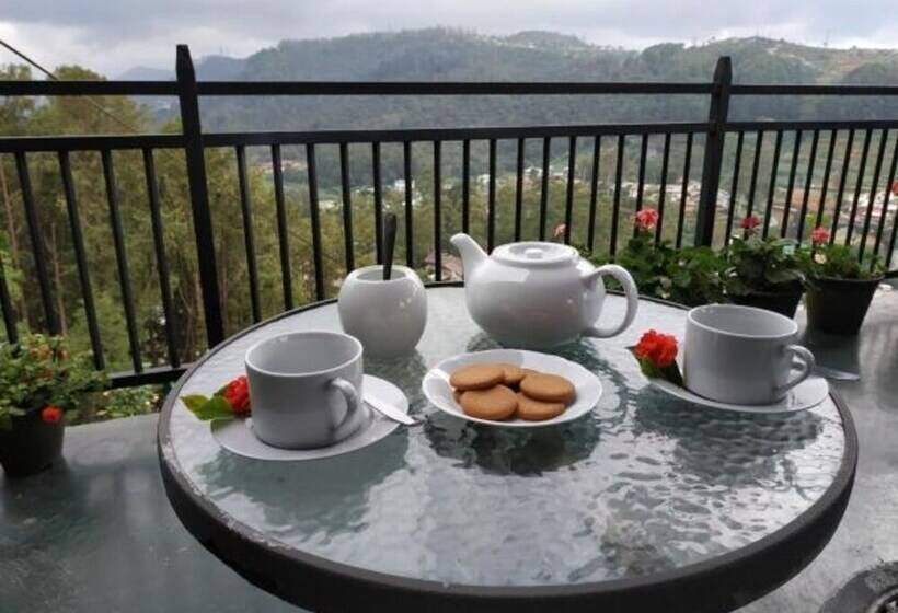 בית מלון כפרי Misty Mountain Villas